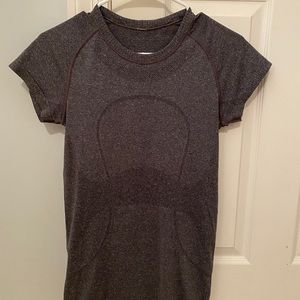 Lululemon short sleeve